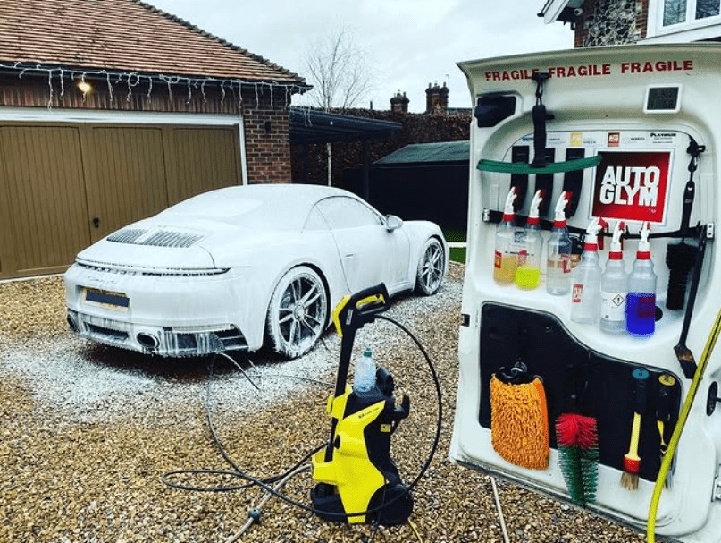 DW-Mobile-Valeting-1