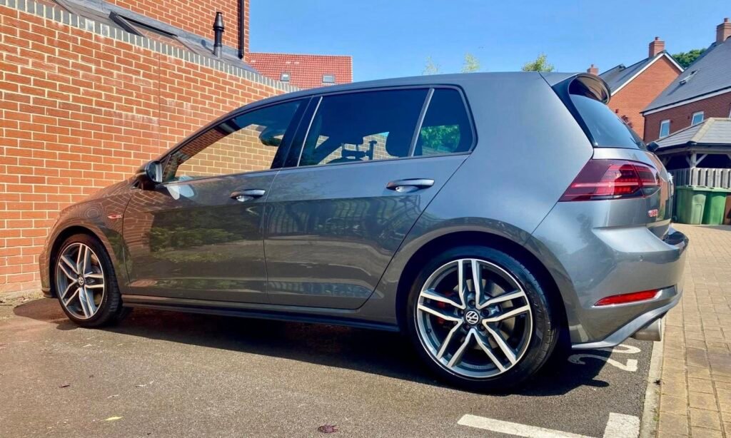 Dead-Clean-Mobile-Valeting-2