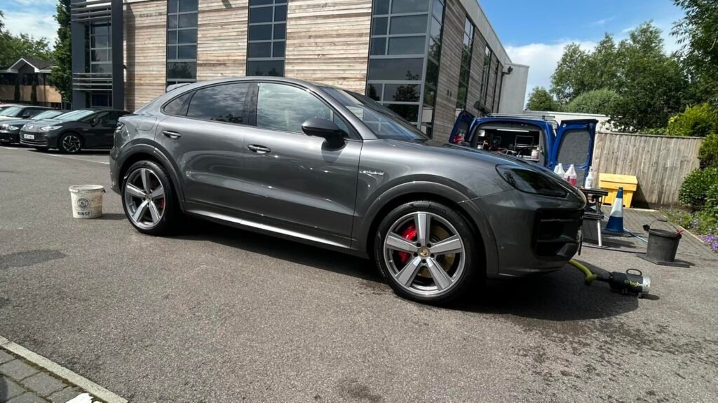 Healeys-Mobile-Valeting-2