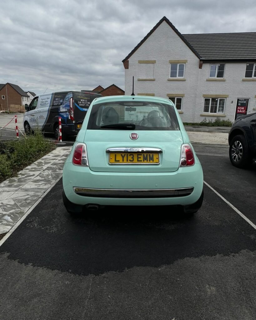 Mobile-Car-Valeting-Group-3