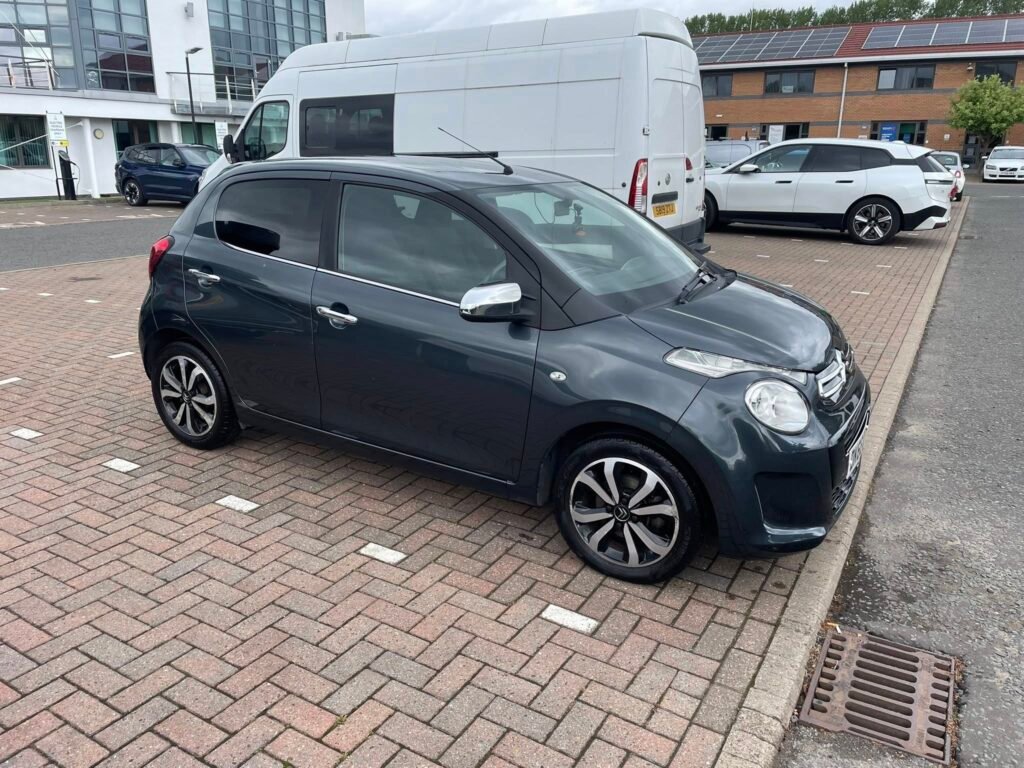 Premier-Valeting-Sunderland-1