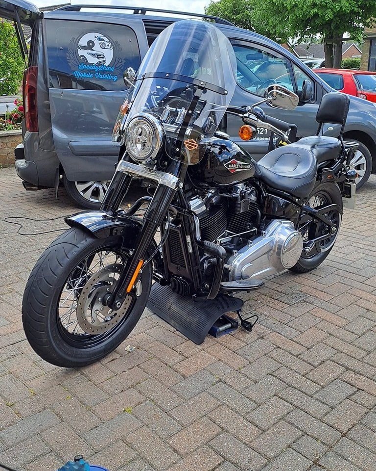 SpeedyShine-Mobile-Valeting-1